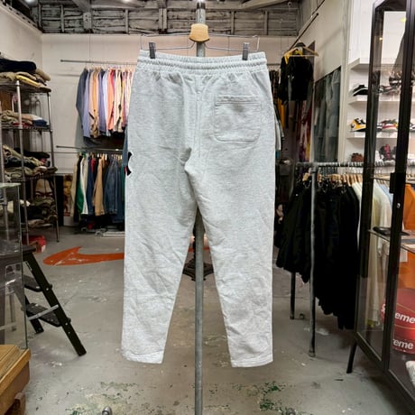 KITH × MLB BASEBALL NEWYORK YANKEES LOGO SWEATPANTS LIGHT HEATHER GREY MEDIUM 17566
