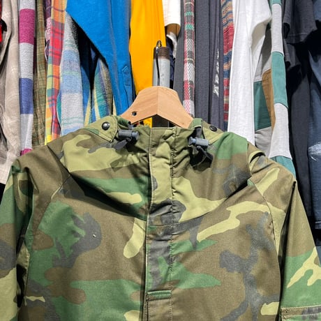 US.ARMY 90S ECWCS GORE-TEX JACKET LARGE-SHORT 27127