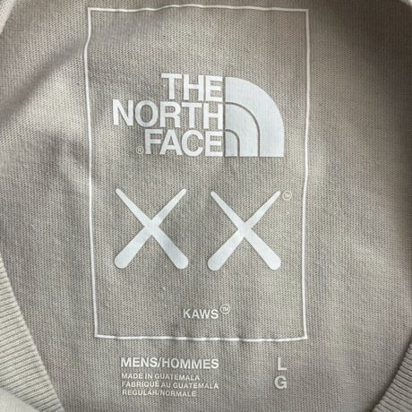THE NORTH FACE	× KAWS LS TEE WHITE LARGE 17584