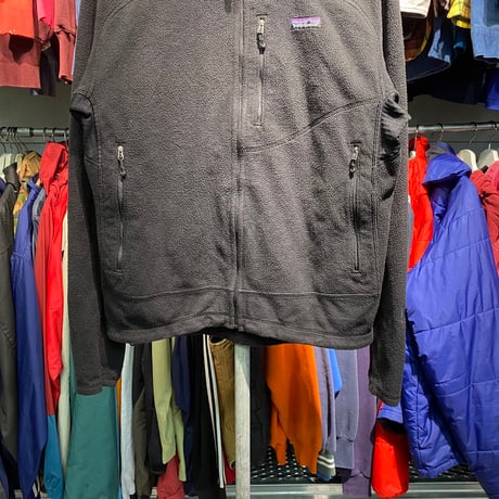 PATAGONIA R4 FLEECE JACKET BLACK MEDIUM 25413