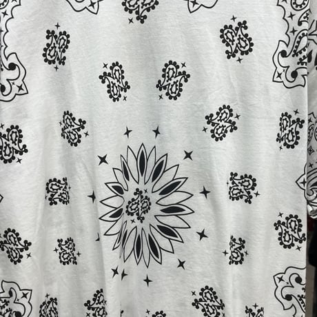 Supreme × HANES BANDANA TAGLESS TEE WHITE LARGE 23112
