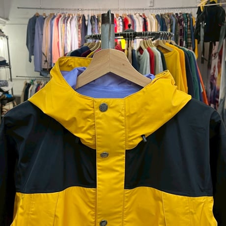 THE NORTH FACE MOUNTAIN RAINTEX COAT YELLOW MEDIUM NP11940 62590