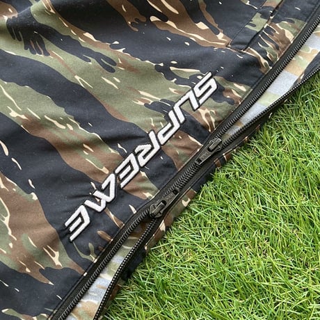 Supreme FULL ZIP WARM UP BAGGY PANT TIGER CAMO LARGE 42125