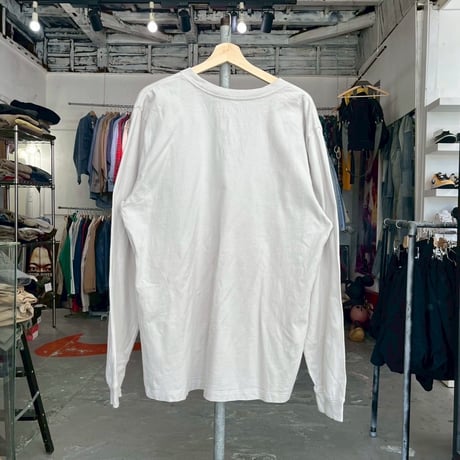 THE NORTH FACE	× KAWS LS TEE WHITE LARGE 17584
