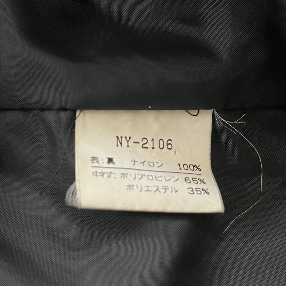 6788933b6fd737063dba4398