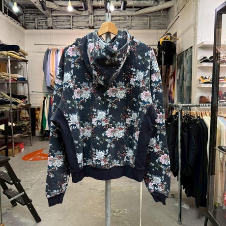 KITH FLORAL WILLIAMS III HOODIE NAVY MULTI MEDIUM 17606