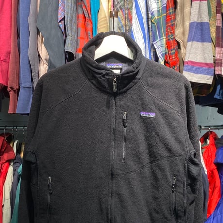 PATAGONIA R4 FLEECE JACKET BLACK MEDIUM 25413