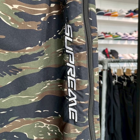 Supreme FULL ZIP WARM UP BAGGY PANT TIGER CAMO LARGE 42125