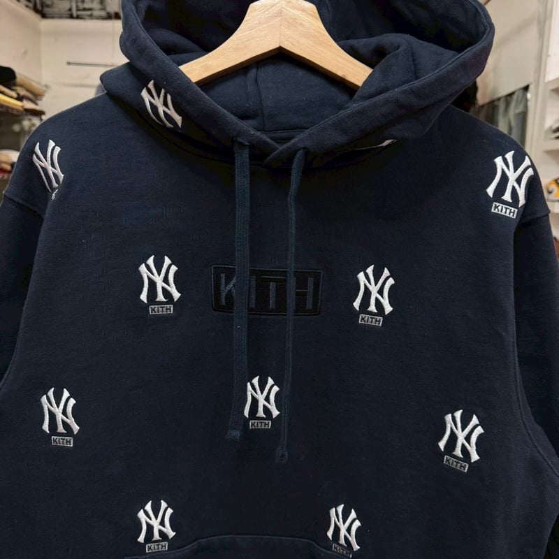 即完品】 KITH MLB Yankees Crewneck スウェット 即完品】 KITH MLB