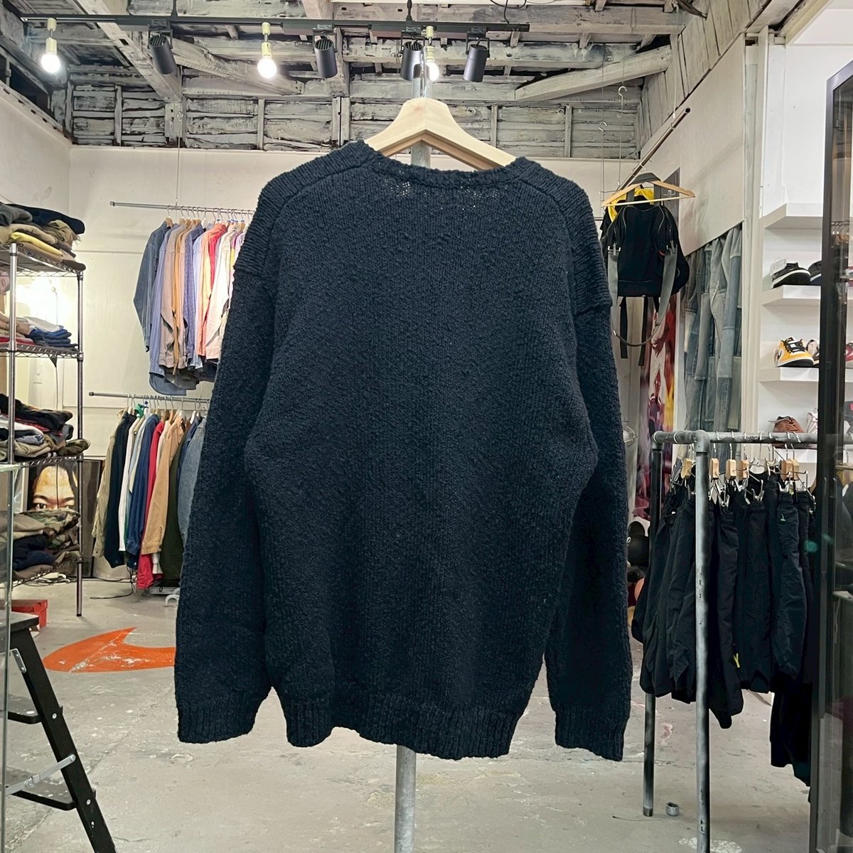 Supreme Bouclé Small Box Sweater Black Spring/Summer 2024 Preview – Supreme