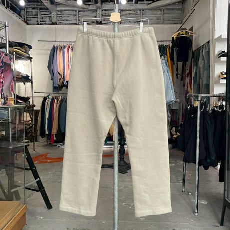 ESSENTIALS 3D SILICON RELAX SWEAT PANT BEIGE LARGE 45438