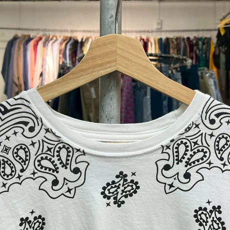 Supreme × HANES BANDANA TAGLESS TEE WHITE LARGE 70096