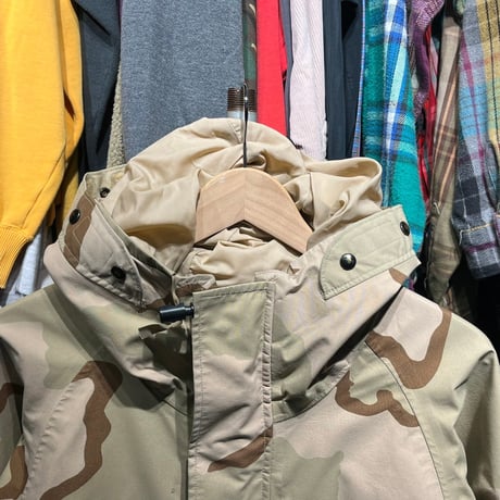 US ARMY 90S-00S ECWCS GORE-TEX DESART CAMO JACKET SMALL-REGULAR 24120