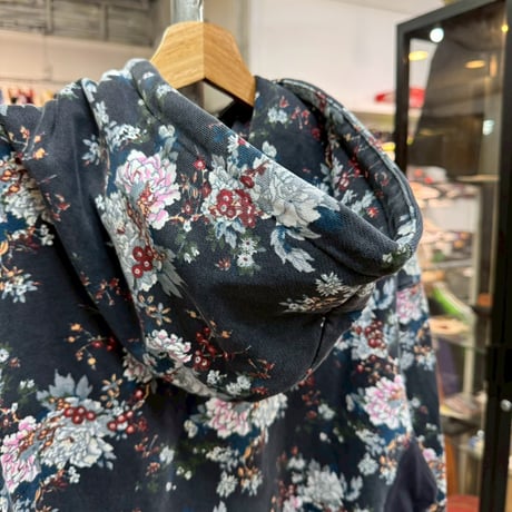 KITH FLORAL WILLIAMS III HOODIE NAVY MULTI MEDIUM 17606