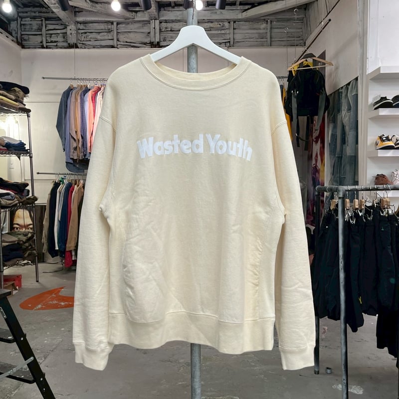 WASTED YOUTH SEASON1 CREWNECK SWEATSHIRT BEIGE