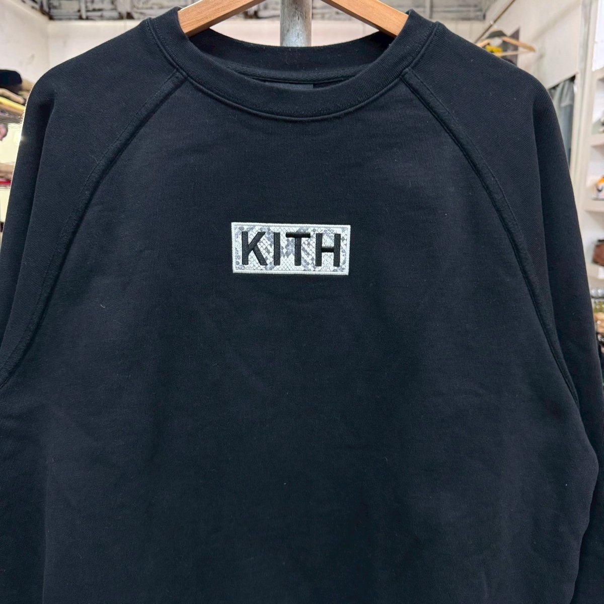 KITH × MLB LA DODGERS ARCHED CREWNECK BLACK LAR
