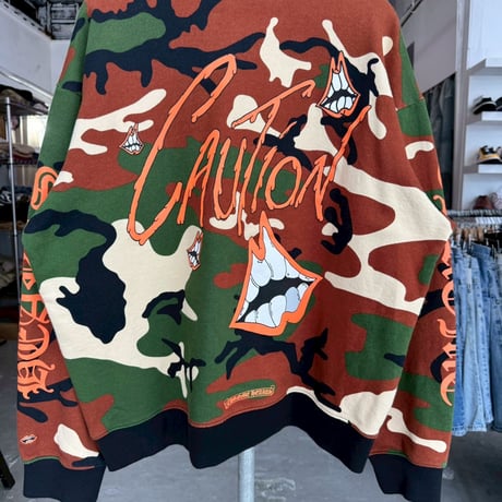 CHROME HEARTS 	× MATTY BOY CAUTION CREWNECK SWEAT CAMO XXL 36987