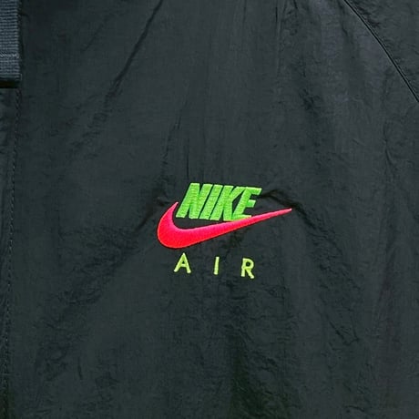 NIKE CITY NEON HBR  BIG SWOOSH WOVEN JACKET  BLACK SMALL 71751