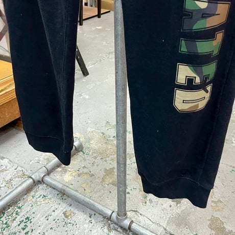 UNDEFEATED CAMO LOGO SWEAT PANT BLACK XL 60143