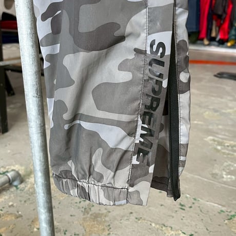 Supreme REFLECTIVE CAMO WARM UP PANT XL 56023