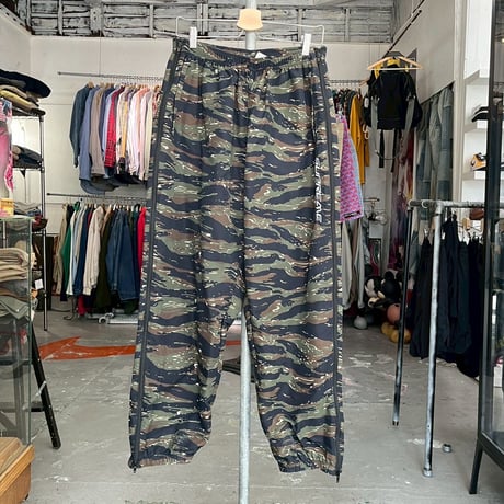 Supreme FULL ZIP WARM UP BAGGY PANT TIGER CAMO LARGE 42125