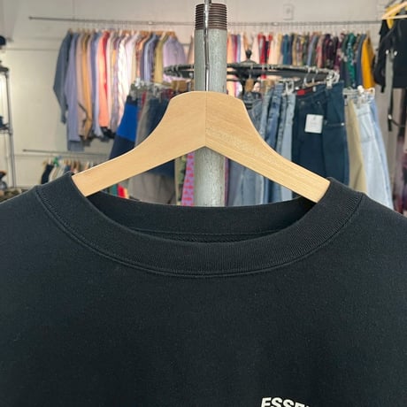 ESSENTIALS FRONT LOGO CREWNECK SWEAT BLACK MEDIUM 17573