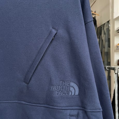 THE NORTH FACE x INVINCIBLE BTF POCKET CREW NAVY ASIA LARGE 17560