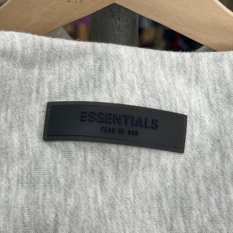 ESSENTIALS FELT LOGO HOODIE GREY LARGE 45436