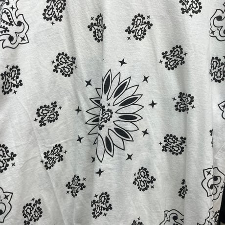Supreme × HANES BANDANA TAGLESS TEE WHITE LARGE 70096