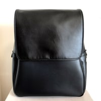 大人のレザーリュック