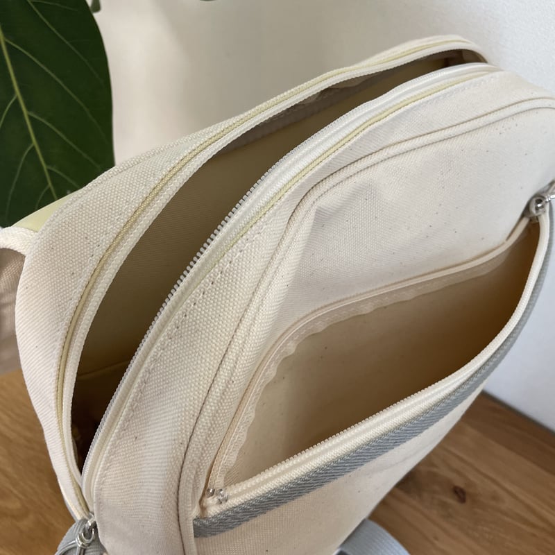 倉敷帆布のフラップリュック エクリュベージュ | MITTAG