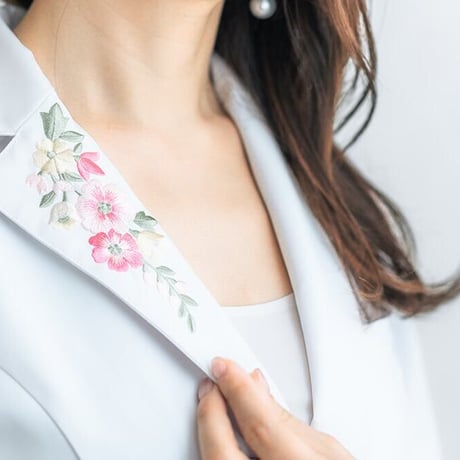 刺繍白衣