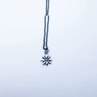 DC Flower Necklace