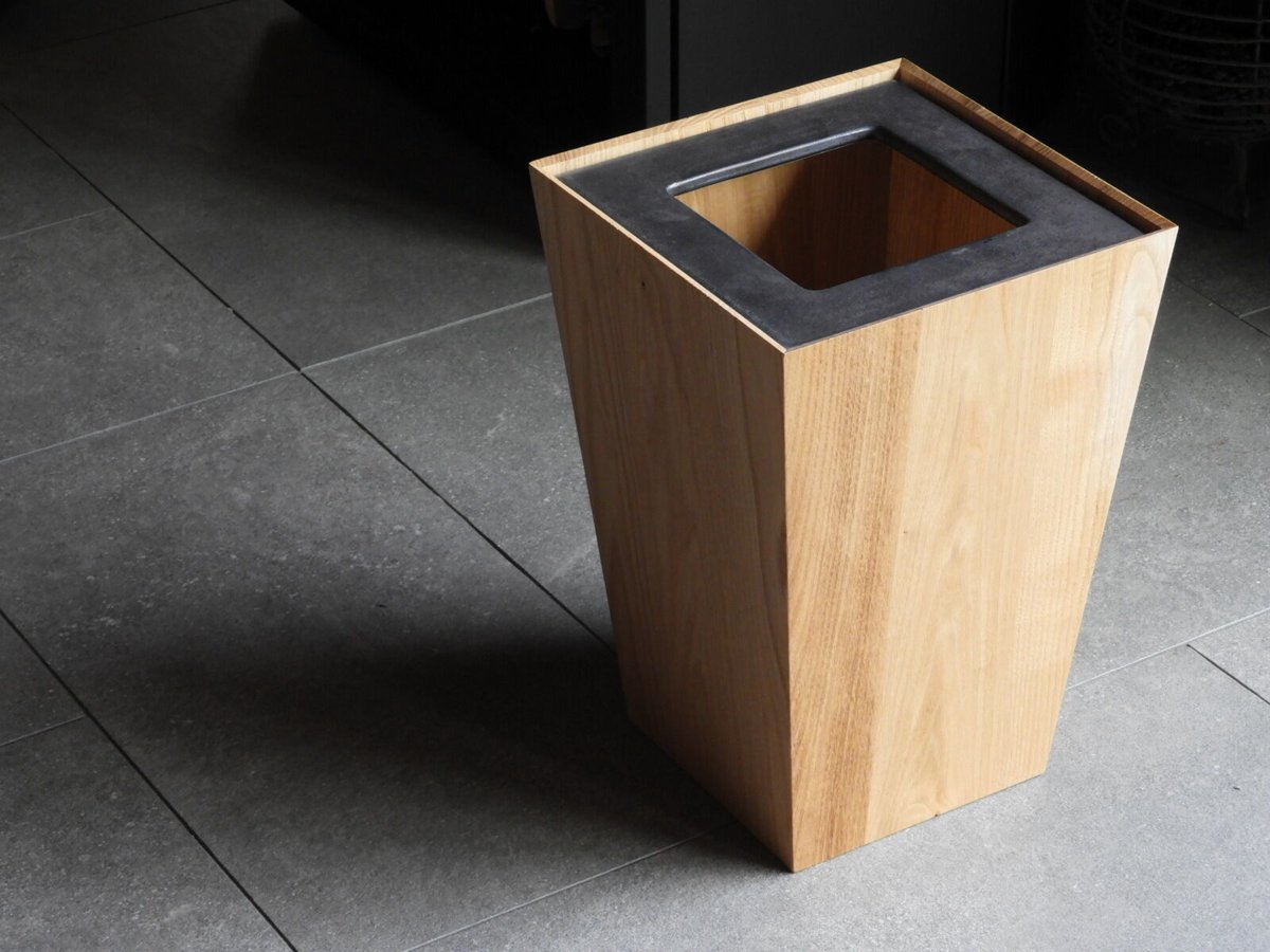 石州瓦とクリの木のダストボックス | iyasaka