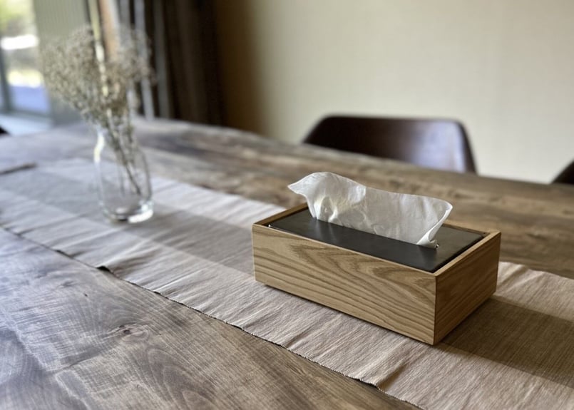 石州瓦とクリの木のティッシュボックス | iyasaka