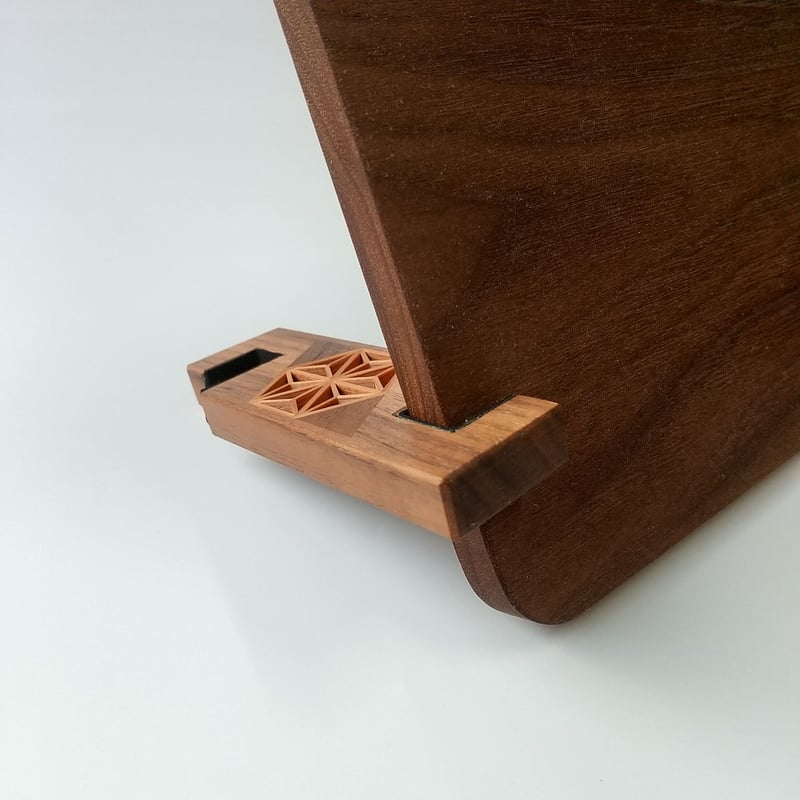 スマホスタンド ウォールナット×極小組子細工 | funny works