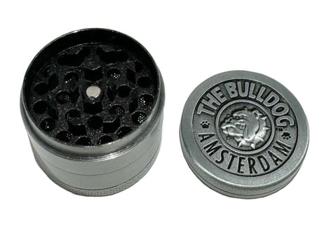 【タバコ用グラインダー】BULLDOG/ブルドッグ/4層構造/直径4cm/小型/アムステルダム/クラッシャー