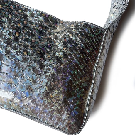 FLUTTER / Aurora Python Bag