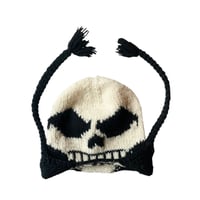 MacMahon Knitting Mills  / Knit Beanie-Skull