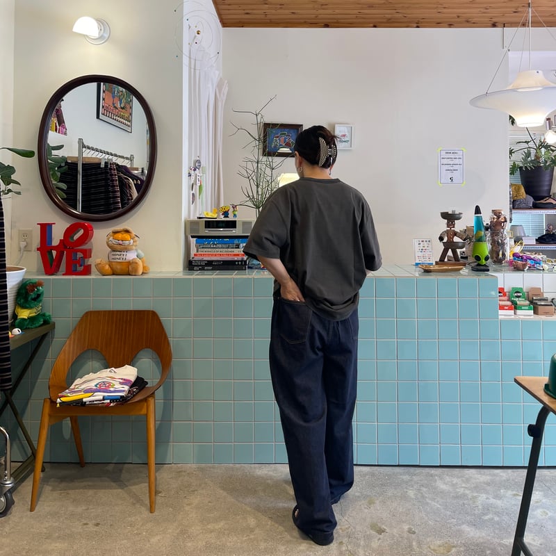 COMFORTABLE REASON / Reactive Dyed Denim | FLUTTER