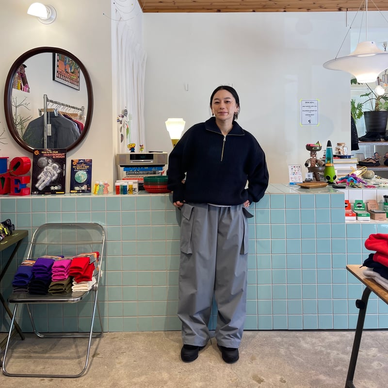 COMFORTABLE REASON / Harf Zip Knit | FLUTTER