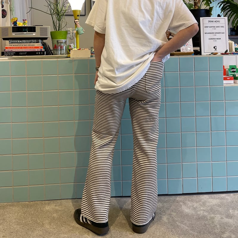【新品】＜PHEENY＞マルチボーダー フレアパンツ　ivory 1 新品】＜PHEENY＞マルチボーダー フレアパンツ ivory 1 新品