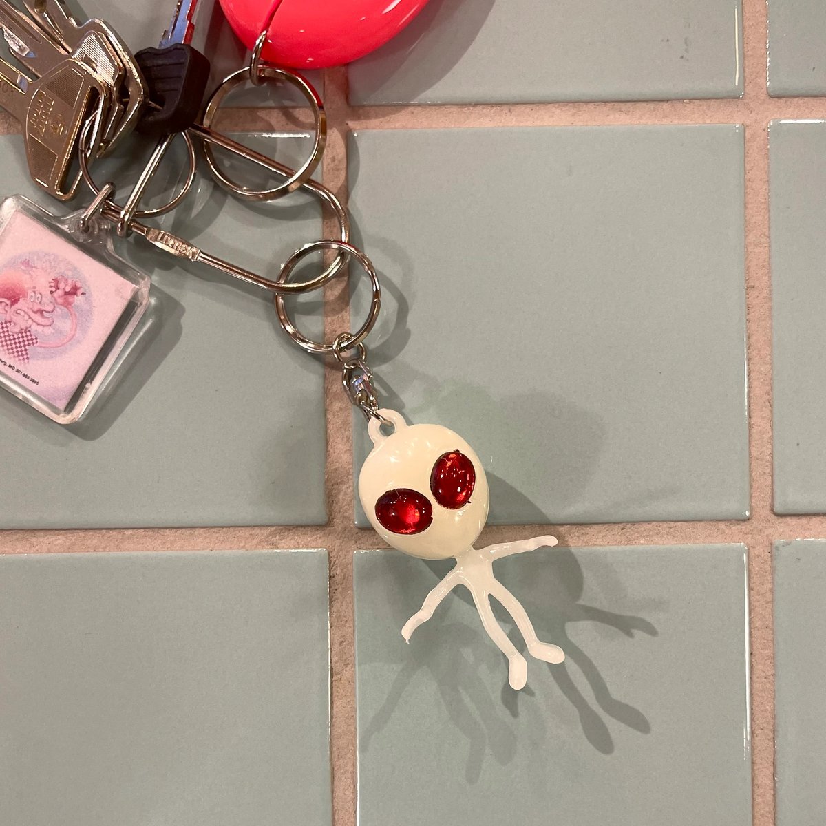 Alien Keychain Glow in the Dark | FLUTTER