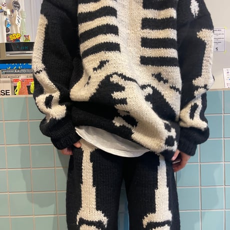 MacMahon Knitting Mills / Crew Neck Knit-BONE