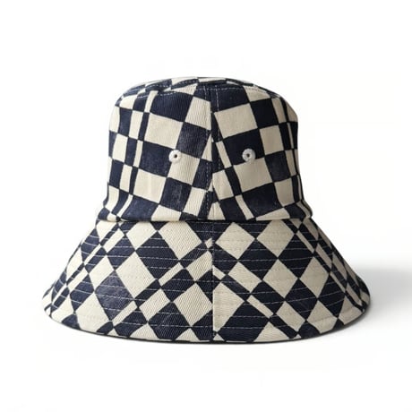 PHEENY / Checkered Bucket Hat