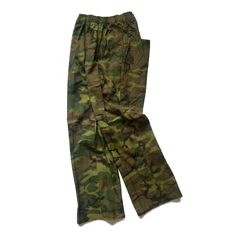 COMFORTABLE REASON / Camo DOC Slacks | FLUTTER