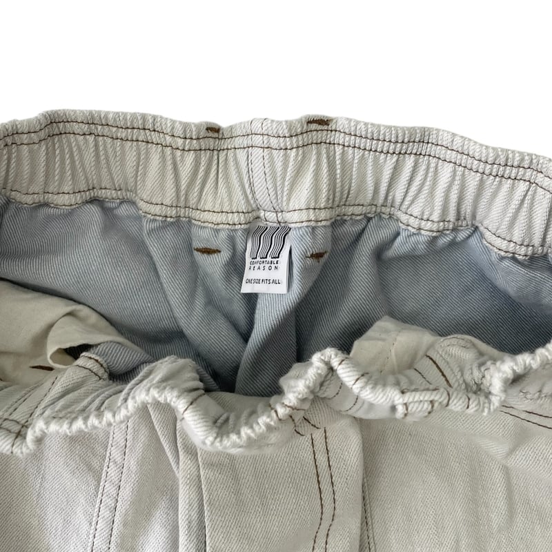 COMFORTABLE REASON / Denim Baggy Shorts | FLUTTER
