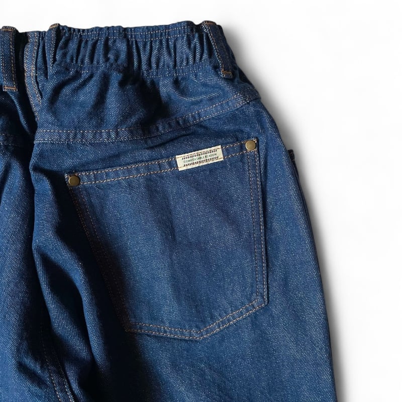 COMFORTABLE REASON / Reactive Dyed Denim | FLUTTER