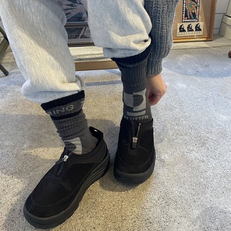 FLUTTER / FRONT MARK CREW SOCKS
