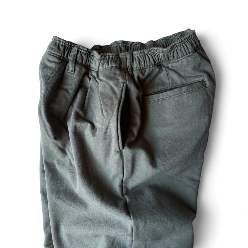 COMFORTABLE REASON / Fleece Back Slacks | FLUTTER